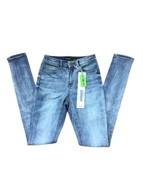 It’s denim Long tall Sally NWT 6 blue vintage wash eco responsible skinny low